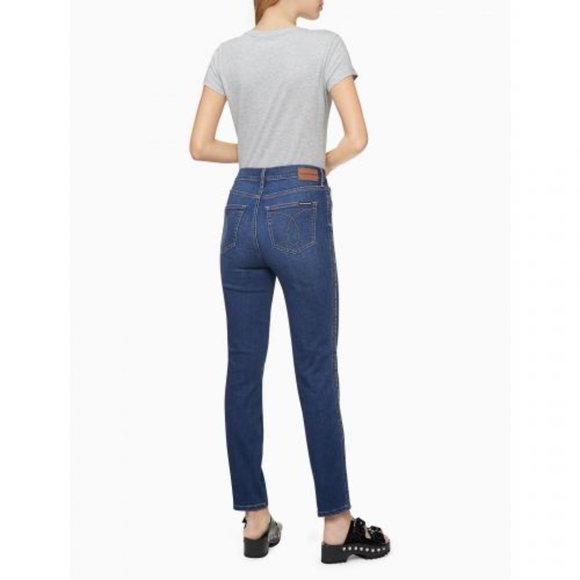 NEW! Calvin Klein Metallic Monogram Logo Crewneck - Size Small - Picture 3 of 3